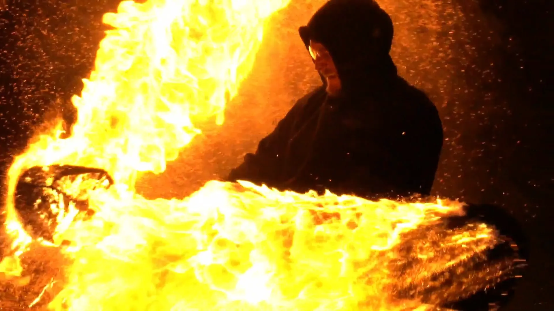 Embers in Motion – Fire Performance – Koprivnica Renaissance FestivalEmbers in Motion | Croatia